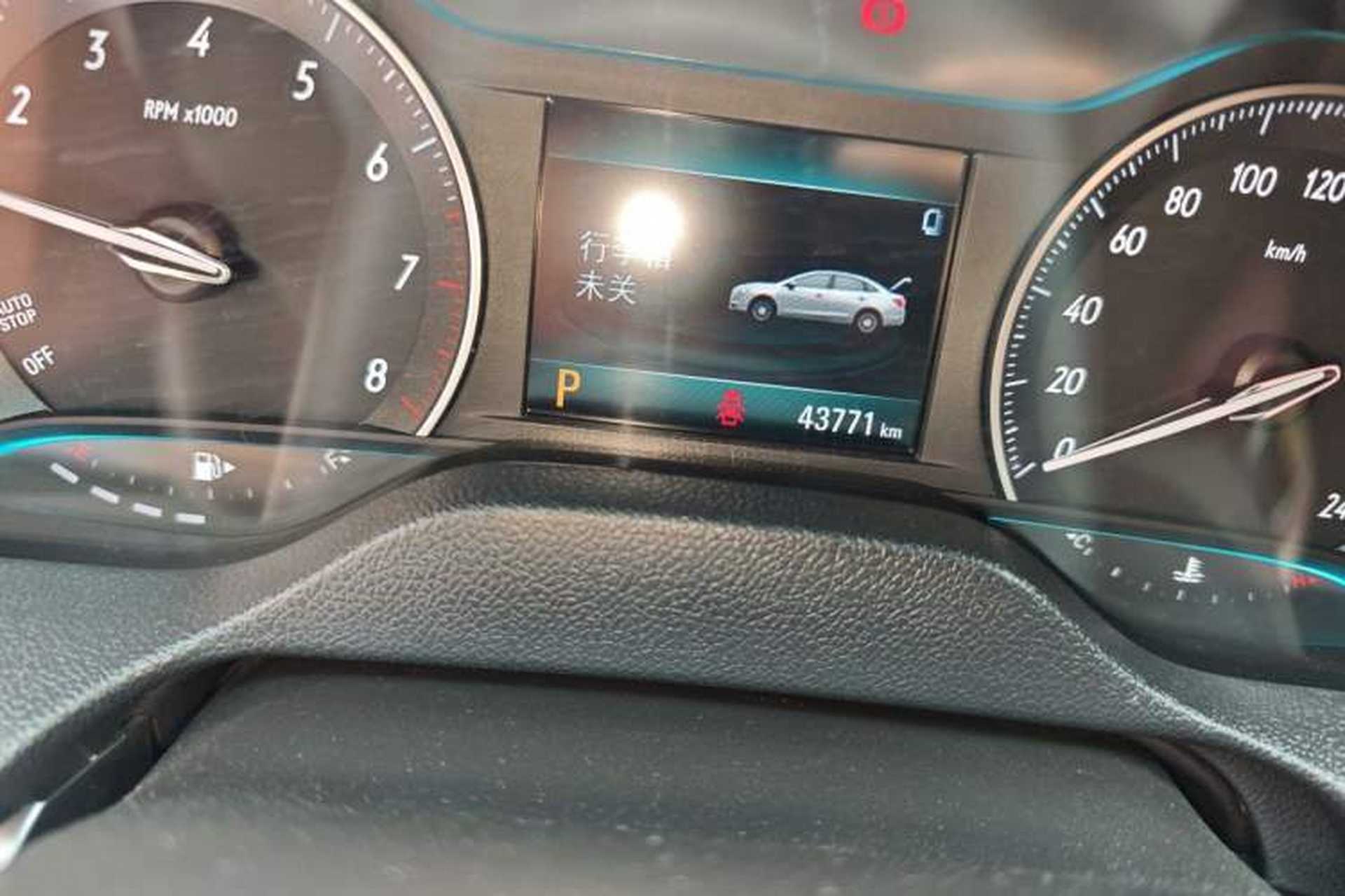 Used Buick GT 2021 Revised Version 1.3T Automatic Mild Hybrid Elite Edition Odometer Close Up