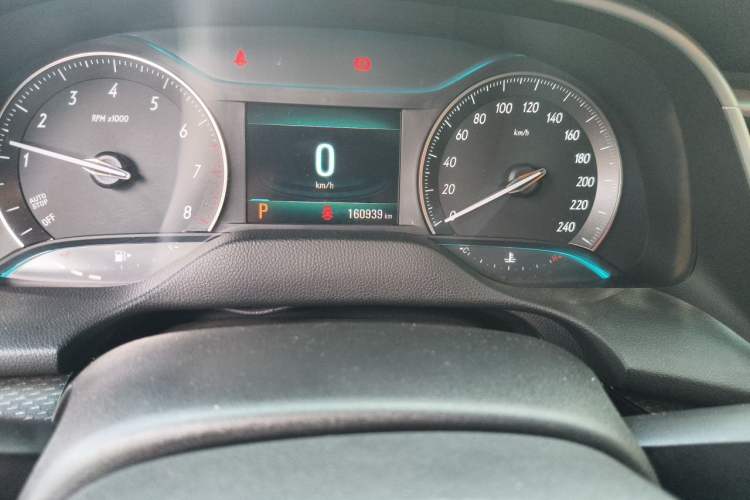 Used Buick GT 2021 1.3T Automatic Mild Hybrid Elite Version Odometer Close Up