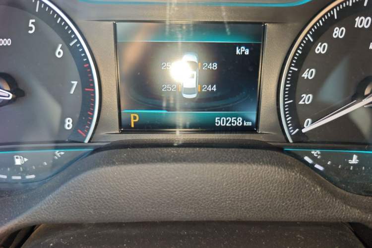 Used Buick GT 2021 1.3T Automatic Mild Hybrid Elite Version Odometer Close Up