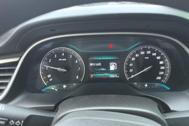 Used Buick GT 2021 Revised Version 1.3T Automatic Mild Hybrid Elite Edition Odometer Close Up