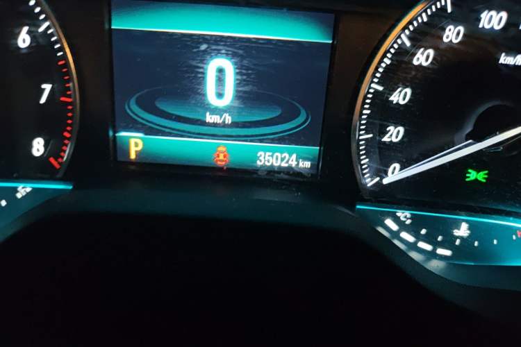 Used Buick GT 2021 Revised Version Flagship 1.5L Automatic Elite Edition Odometer Close Up