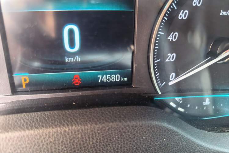 Used Buick GT 2021 1.3T Automatic Mild Hybrid Elite Version Odometer Close Up