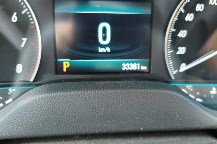 Used Buick GT 2021 Exemplar 1.5L Automatic Elite Version Odometer Close Up
