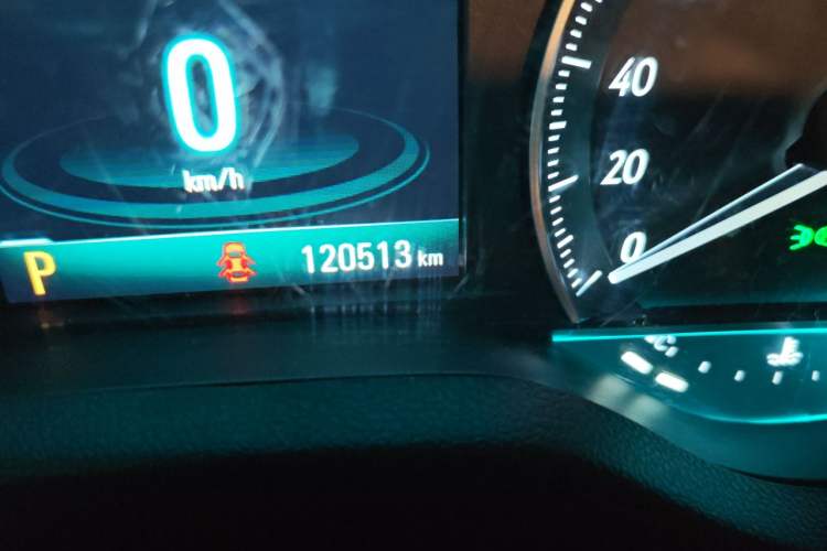 Used Buick GT 2021 Exemplar 1.5L Automatic Elite Version Odometer Close Up