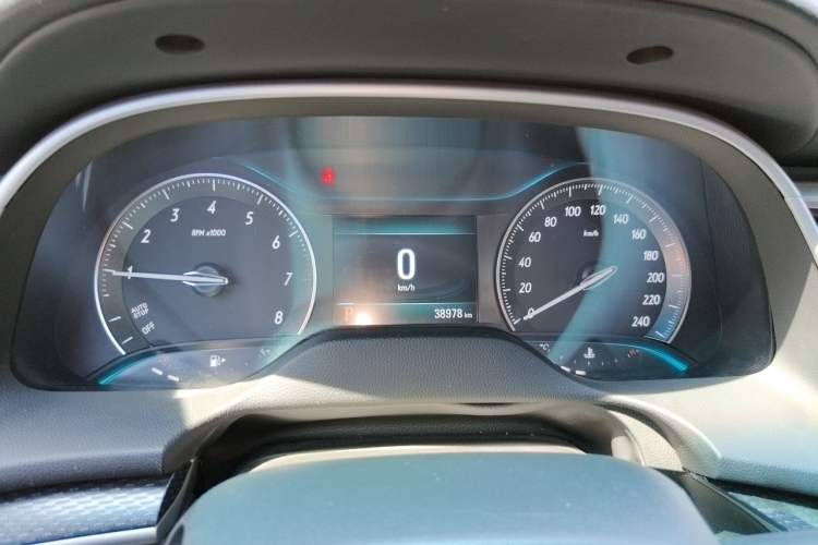Used Buick GT 2021 1.3T Automatic Mild Hybrid Elite Version Odometer Close Up