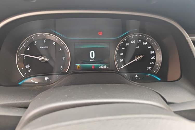 Used Buick GT 2021 Revised Version 1.3T Automatic Mild Hybrid Elite Edition Odometer Close Up