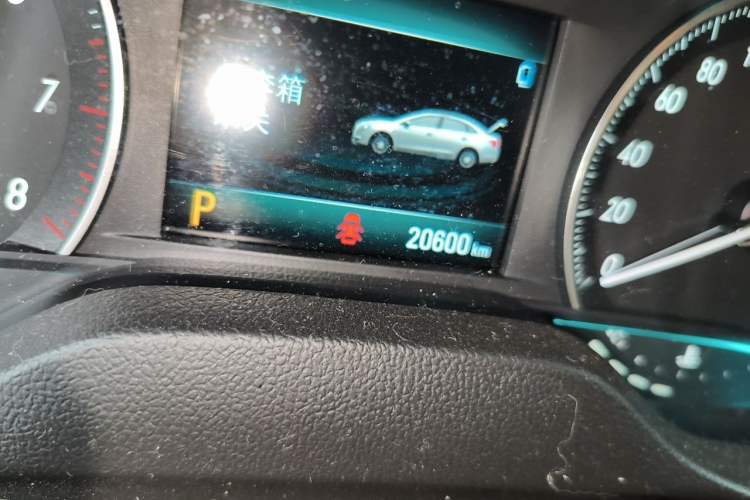 Used Buick GT 2021 Revised Version 1.3T Automatic Mild Hybrid Elite Edition Odometer Close Up