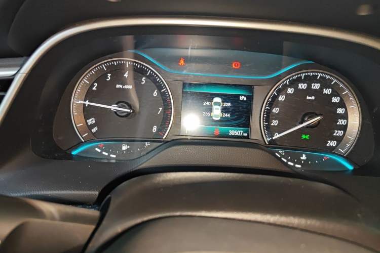 Used Buick GT 2021 1.3T Automatic Mild Hybrid Elite Version Odometer Close Up
