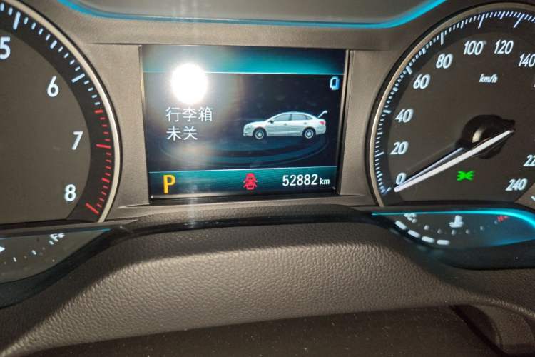 Used Buick GT 2021 Revised Version 1.3T Automatic Mild Hybrid Elite Edition Odometer Close Up