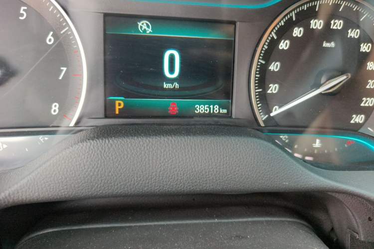 Used Buick GT 2021 Revised Version 1.3T Automatic Mild Hybrid Elite Edition Odometer Close Up