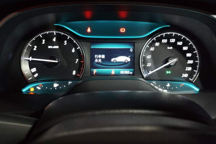 Used Buick GT 2021 1.3T Automatic Mild Hybrid Elite Version Odometer Close Up