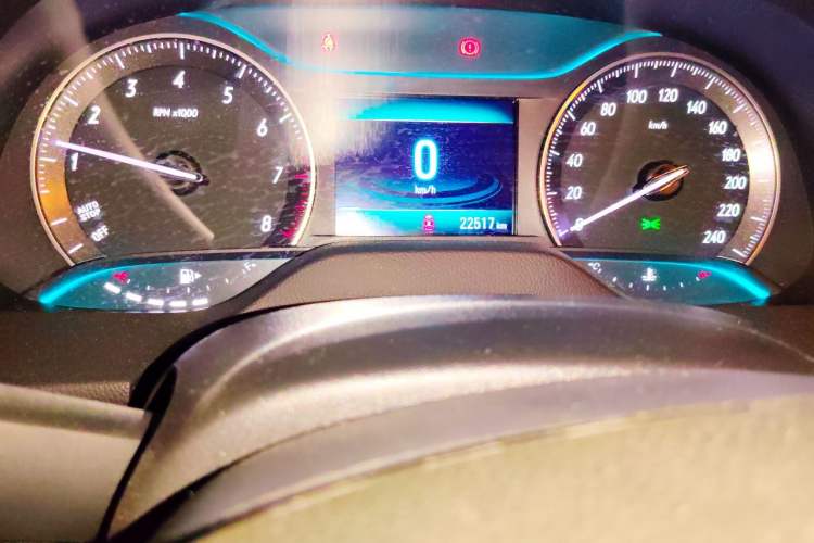 Used Buick GT 2021 Revised Version 1.3T Automatic Mild Hybrid Elite Edition Odometer Close Up