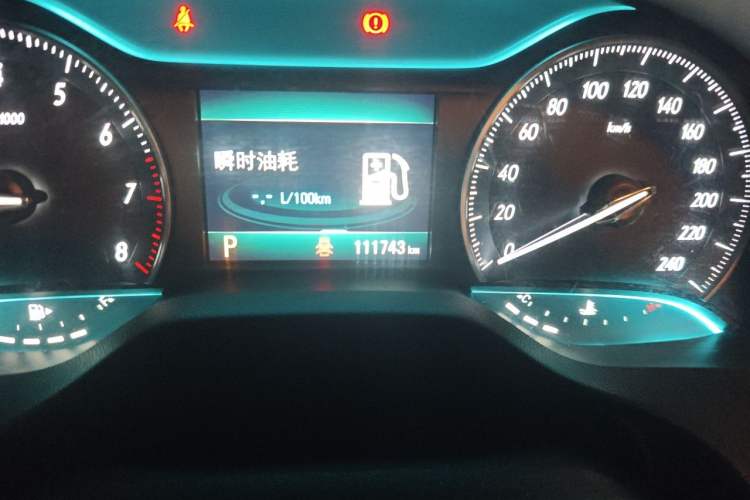 Used Buick GT 2021 Revised Version 1.3T Automatic Mild Hybrid Elite Edition Odometer Close Up