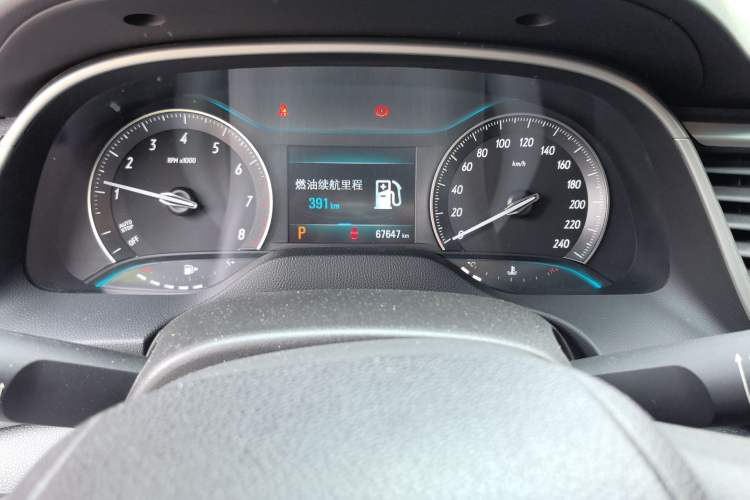 Used Buick GT 2021 1.3T Automatic Mild Hybrid Elite Version Odometer Close Up