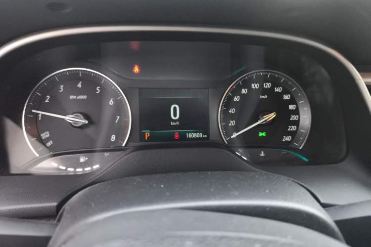 Used Buick GT 2021 1.3T Automatic Mild Hybrid Elite Version Odometer Close Up