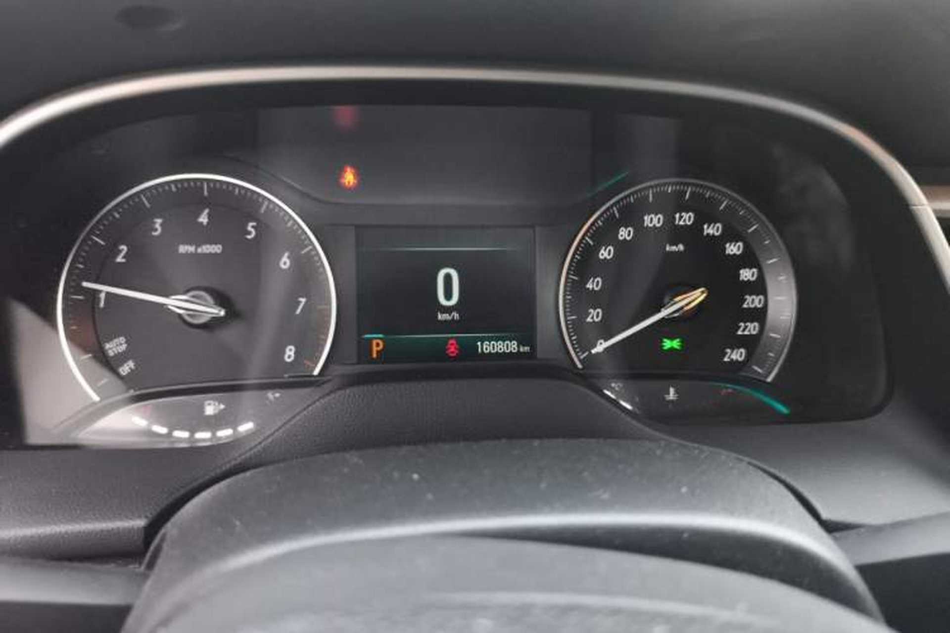 Used Buick GT 2021 1.3T Automatic Mild Hybrid Elite Version Odometer Close Up
