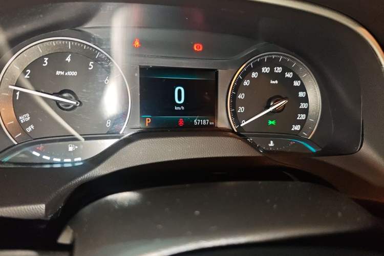 Used Buick GT 2021 Exemplar 1.5L Automatic Elite Version Odometer Close Up