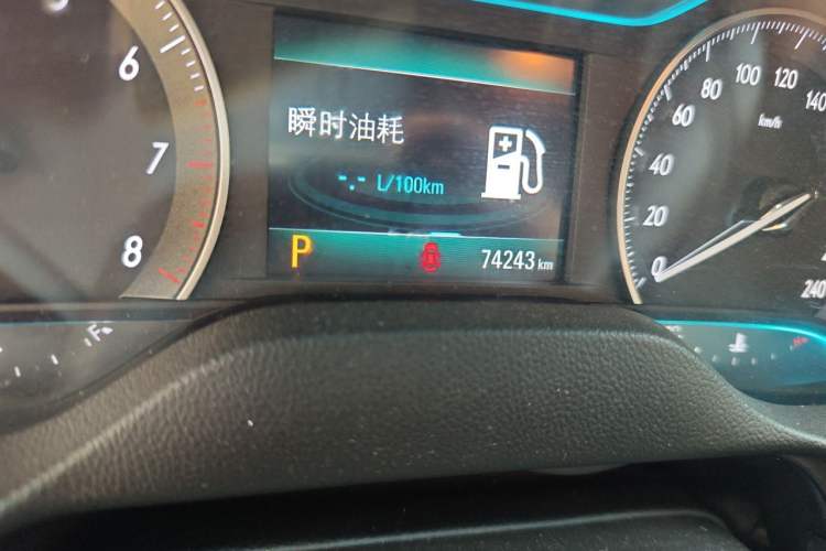 Used Buick GT 2021 Exemplar 1.5L Automatic Elite Version Odometer Close Up