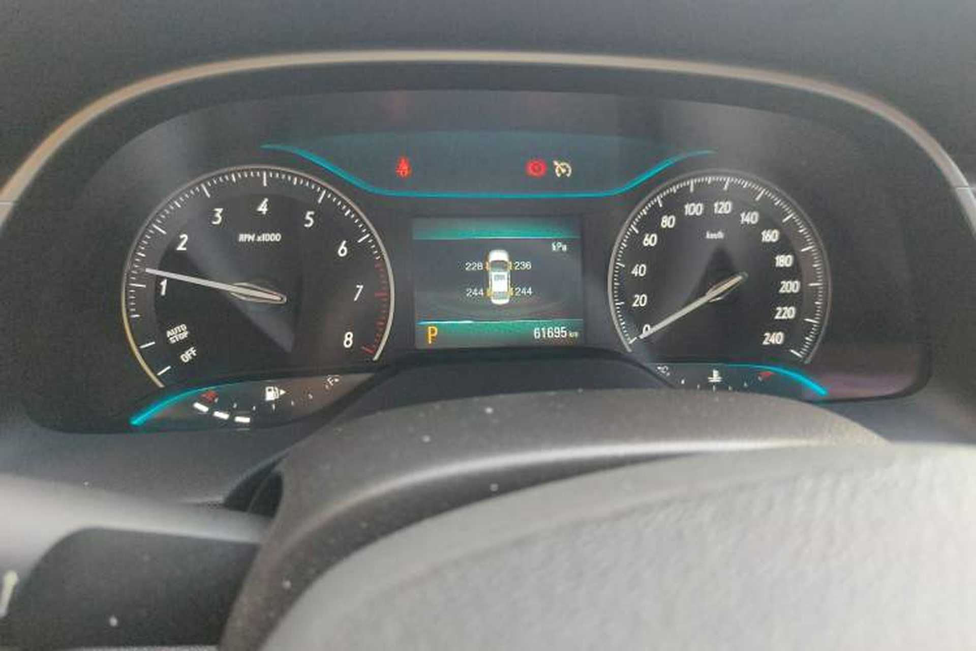 Used Buick GT 2021 Revised Version 1.3T Automatic Mild Hybrid Elite Edition Odometer Close Up