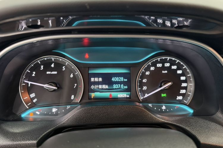 Used Buick GT 2021 Exemplar 1.5L Automatic Elite Version Odometer Close Up