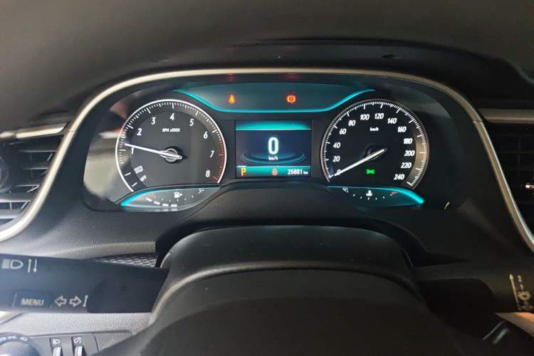 Used Buick GT 2021 Revised Version 1.3T Automatic Mild Hybrid Elite Edition Odometer Close Up