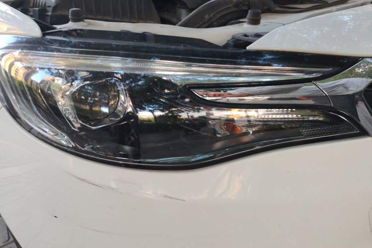 Used Buick GT 2021 Revised Version Flagship 1.5L Automatic Elite Edition Right Front Headlight