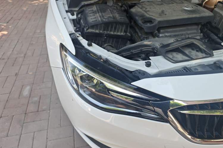 Used Buick GT 2021 Revised Version Flagship 1.5L Automatic Elite Edition Right Front Headlight