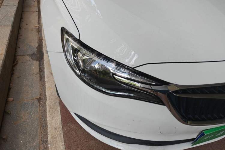 Used Buick GT 2021 Exemplar 1.5L Automatic Elite Version Right Front Headlight