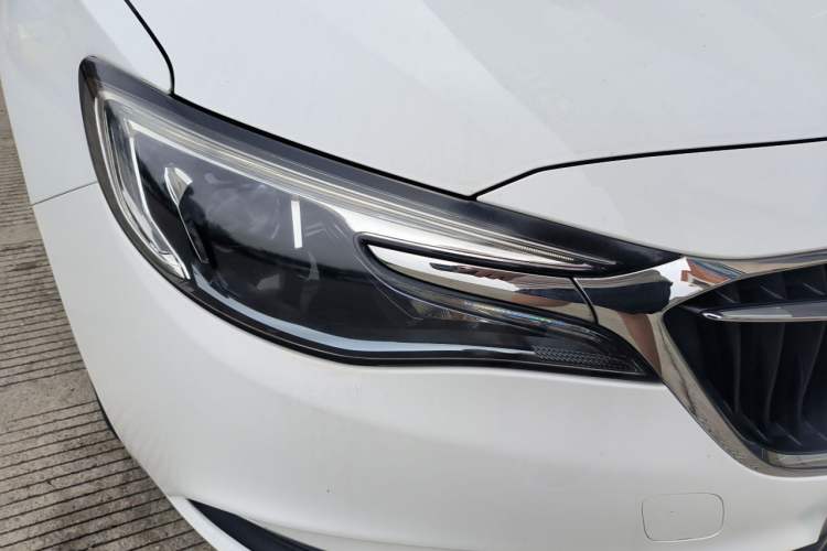 Used Buick GT 2021 Exemplar 1.5L Automatic Elite Version Right Front Headlight