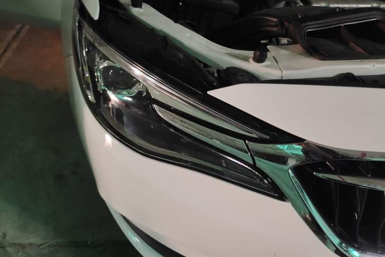 Used Buick GT 2021 Revised Version Flagship 1.5L Automatic Elite Edition Right Front Headlight