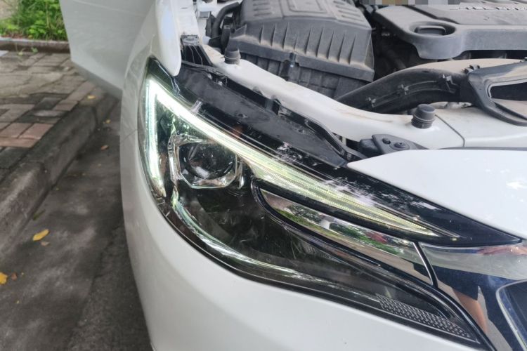 Used Buick GT 2021 Revised Version Flagship 1.5L Automatic Elite Edition Right Front Headlight