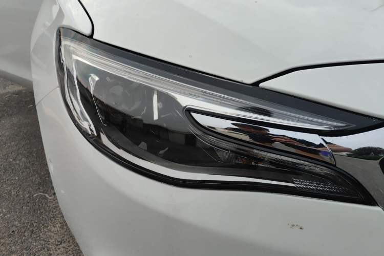 Used Buick GT 2021 Revised Version Flagship 1.5L Automatic Elite Edition Right Front Headlight