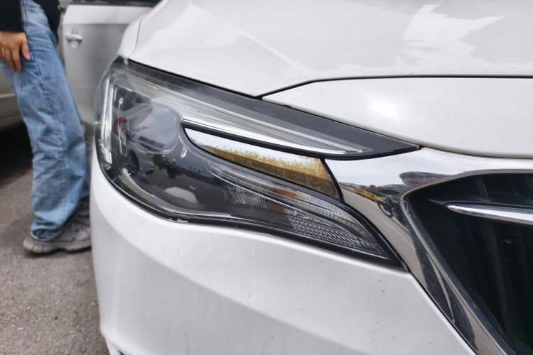 Used Buick GT 2021 1.3T Automatic Mild Hybrid Elite Version Right Front Headlight