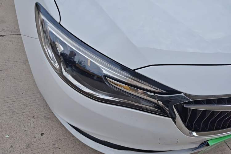 Used Buick GT 2021 1.3T Automatic Mild Hybrid Elite Version Right Front Headlight