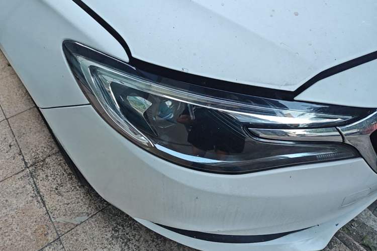 Used Buick GT 2021 Exemplar 1.5L Automatic Elite Version Right Front Headlight