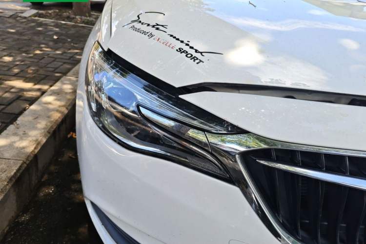 Used Buick GT 2021 Revised Version Flagship 1.5L Automatic Elite Edition Right Front Headlight