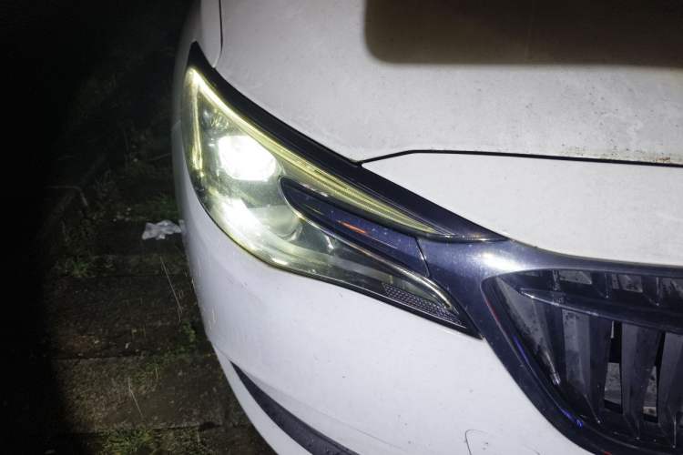 Used Buick GT 2021 Revised Version Flagship 1.5L Automatic Elite Edition Right Front Headlight