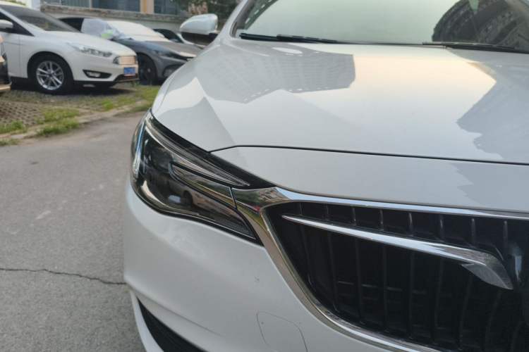 Used Buick GT 2021 Revised Version 1.3T Automatic Mild Hybrid Elite Edition Right Front Headlight