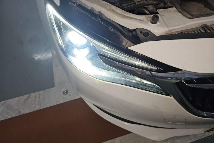 Used Buick GT 2021 Revised Version Flagship 1.5L Automatic Elite Edition Right Front Headlight