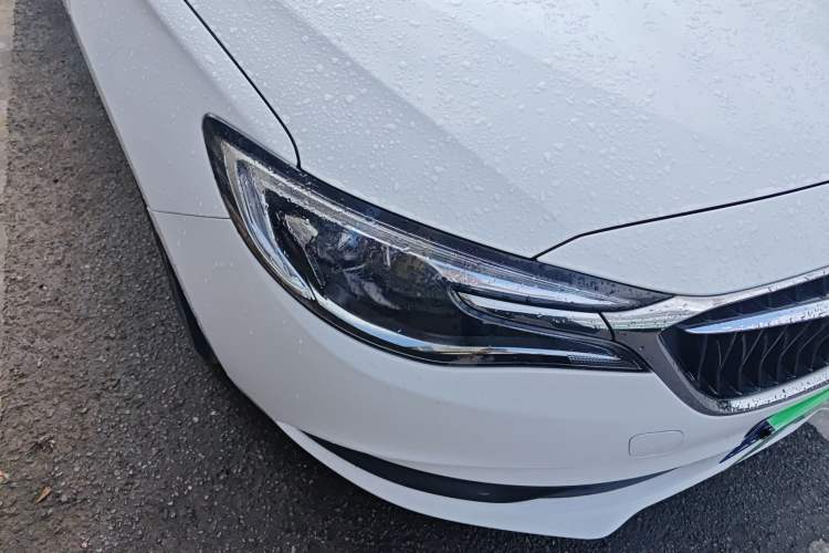 Used Buick GT 2021 1.3T Automatic Mild Hybrid Elite Version Right Front Headlight