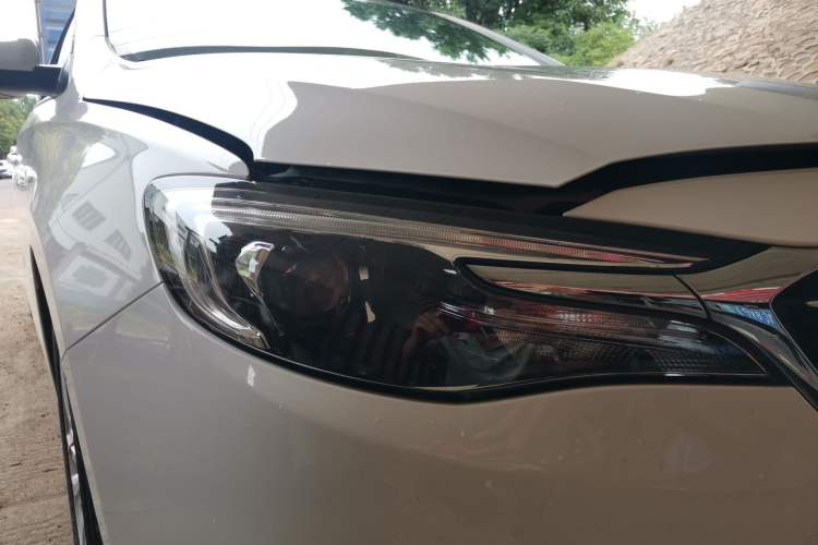 Used Buick GT 2021 Revised Version Flagship 1.5L Automatic Elite Edition Right Front Headlight