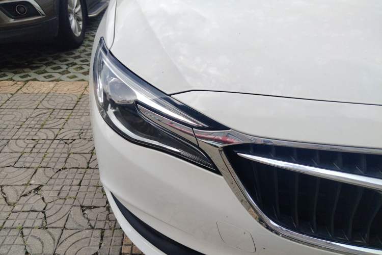 Used Buick GT 2021 Revised Version Flagship 1.5L Automatic Elite Edition Right Front Headlight