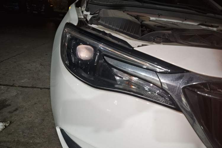 Used Buick GT 2021 Revised Version Flagship 1.5L Automatic Elite Edition Right Front Headlight
