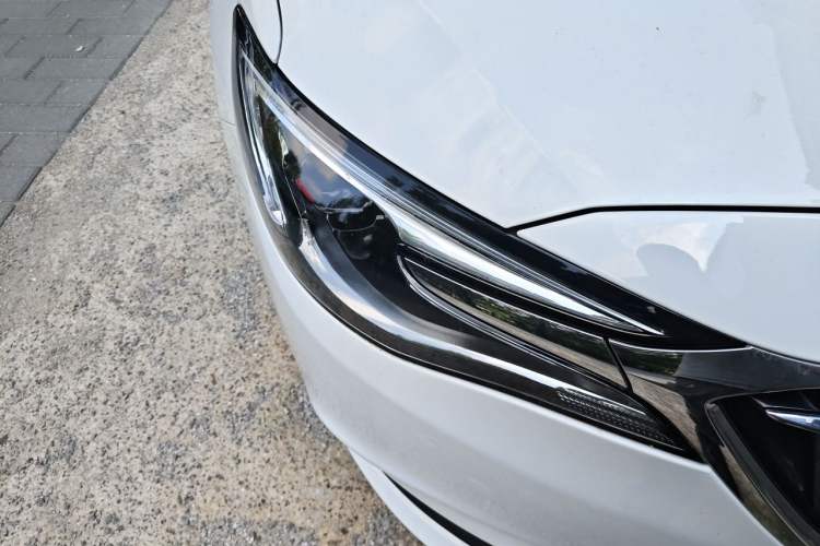 Used Buick GT 2021 Revised Version Flagship 1.5L Automatic Elite Edition Right Front Headlight