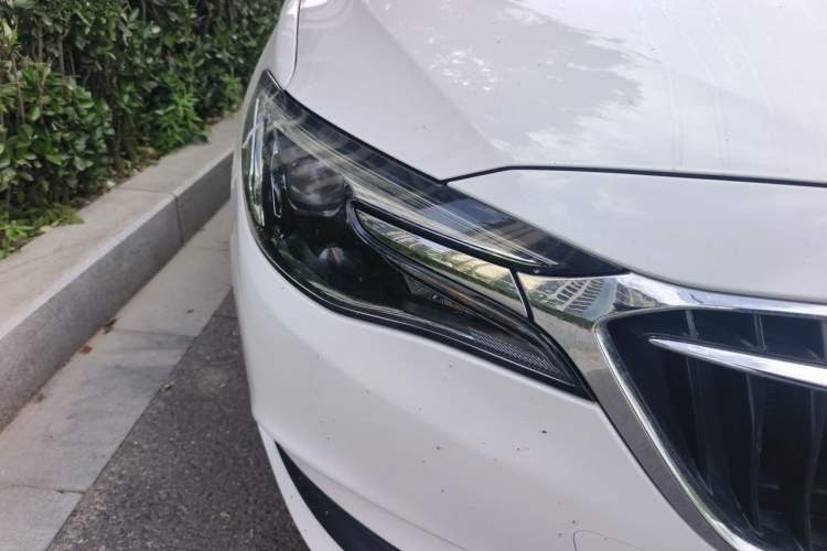 Used Buick GT 2021 Revised Version Flagship 1.5L Automatic Elite Edition Right Front Headlight