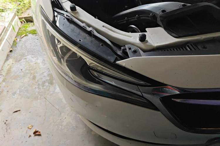 Used Buick GT 2021 Revised Version Flagship 1.5L Automatic Elite Edition Right Front Headlight