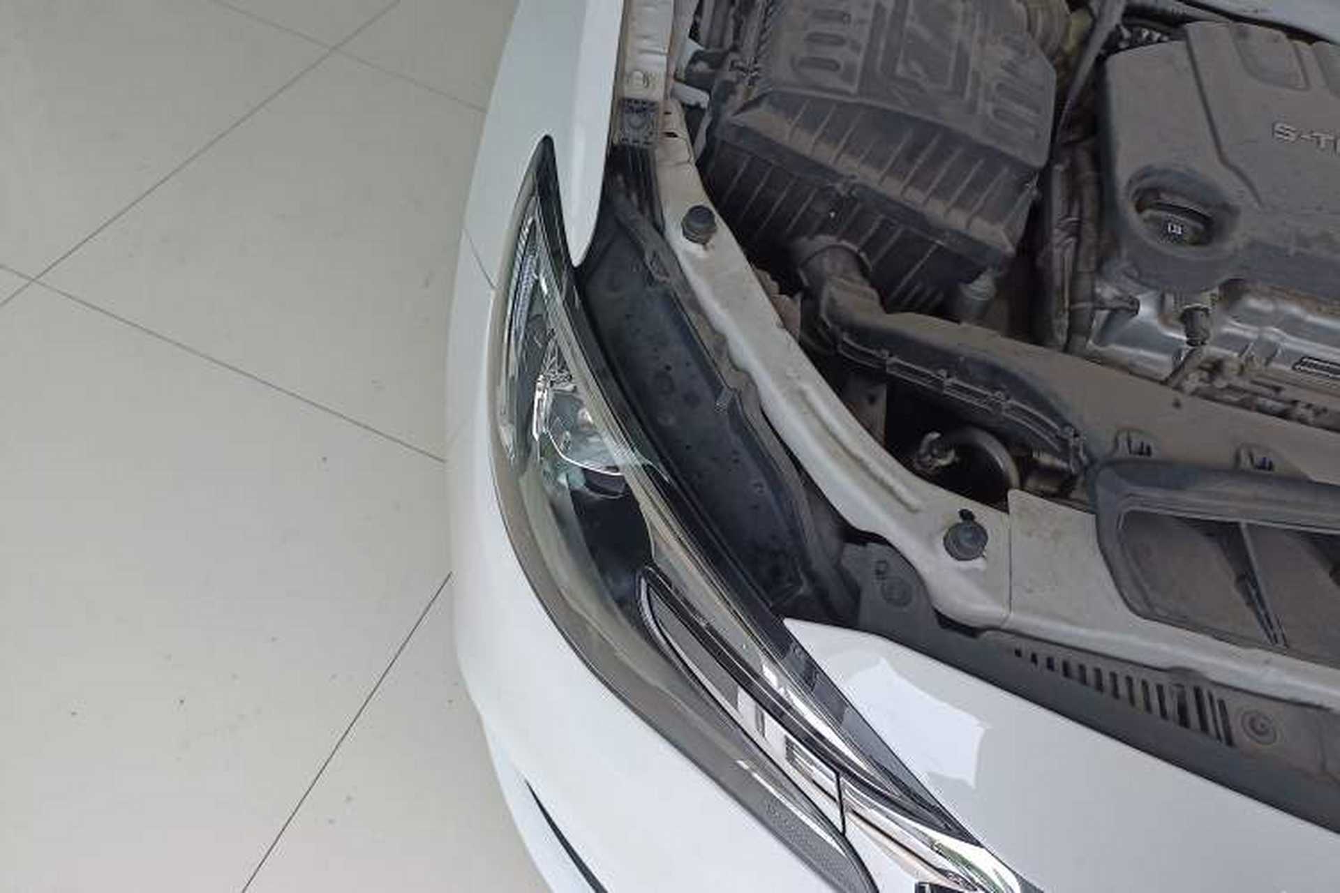 Used Buick GT 2021 Revised Version Flagship 1.5L Automatic Elite Edition Right Front Headlight