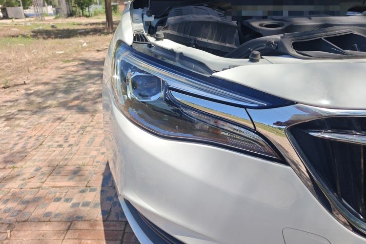 Used Buick GT 2021 Revised Version Flagship 1.5L Automatic Elite Edition Right Front Headlight