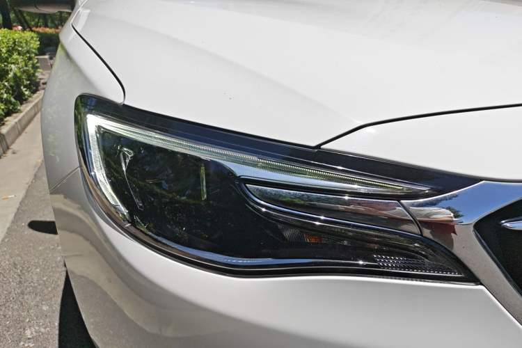 Used Buick GT 2021 Revised Version Flagship 1.5L Automatic Elite Edition Right Front Headlight