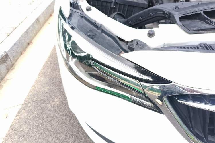 Used Buick GT 2021 Revised Version Flagship 1.5L Automatic Elite Edition Right Front Headlight